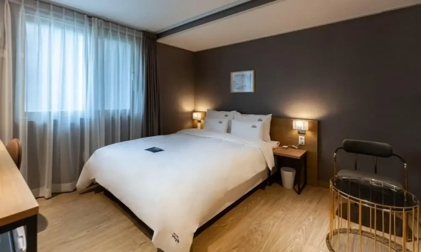 Premium room with partial ocean view