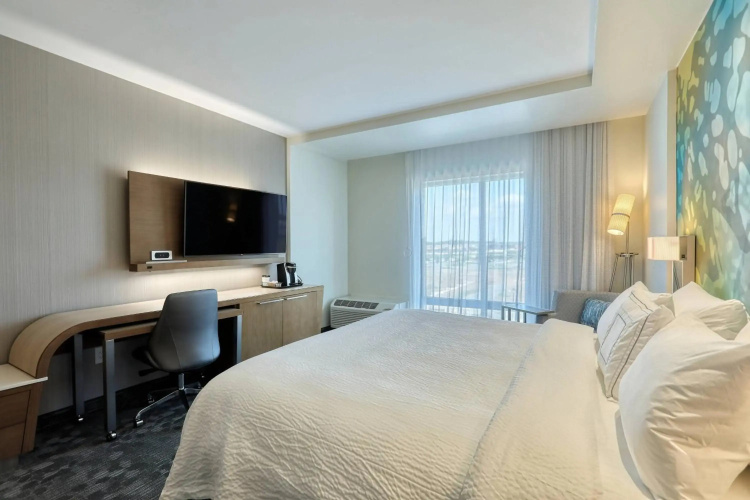Courtyard by Marriott North Brunswick