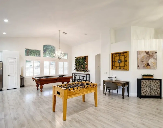 4 Bedrooms Cottage