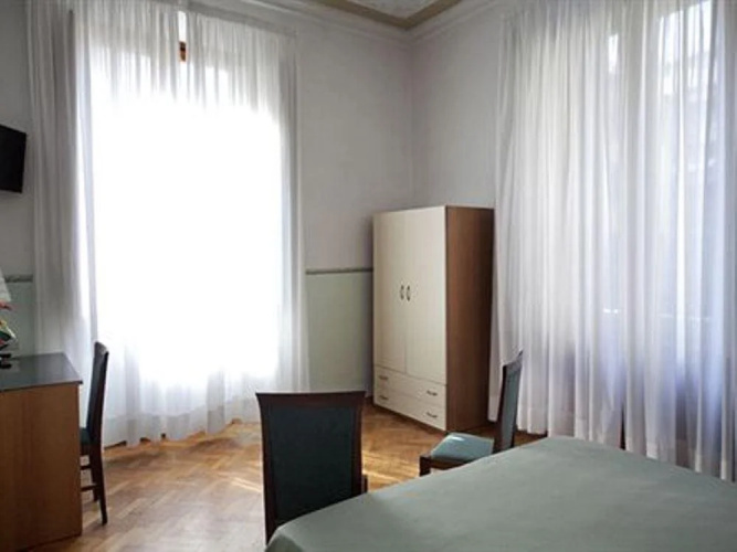 Hotel Serena