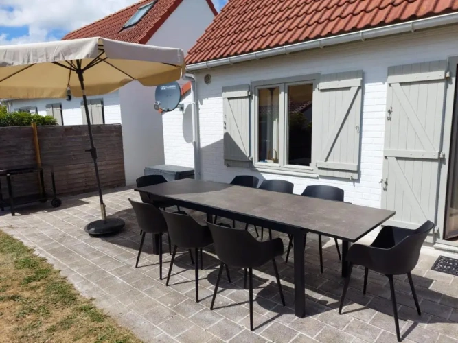 3 Bedrooms Cottage