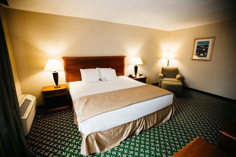 Ramada Mystic