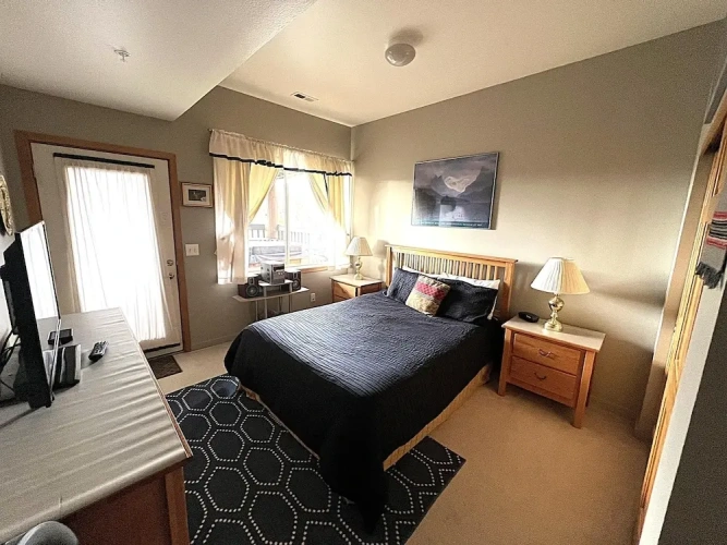 Twin Cottage