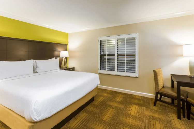Staybridge Suites Savannah Historic District by IHG