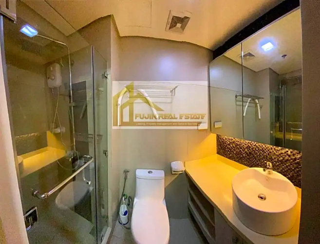 Breeze residence