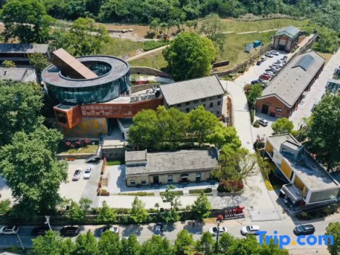 809 micro Resort Town Hotel