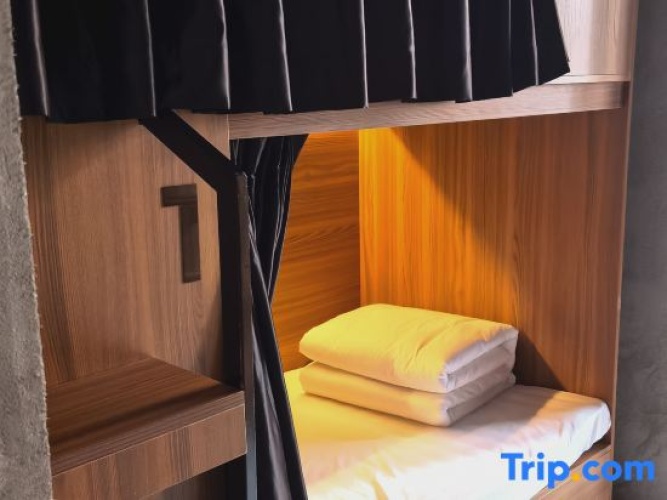 Bed in Dorm (female dorm)