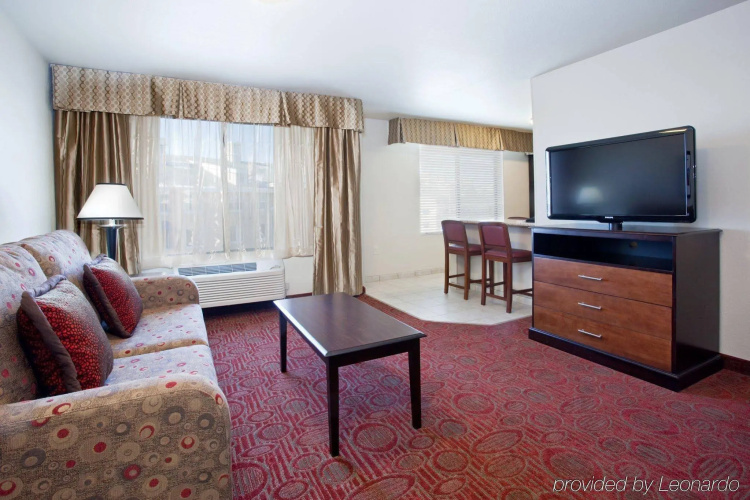 Holiday Inn Express & Suites Orem-North Provo by IHG