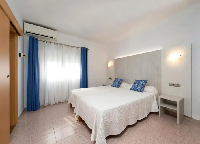Roca Hostal