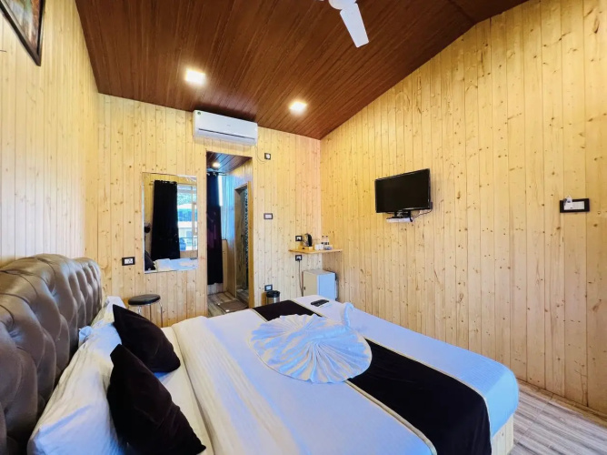 Arya Resort & Spa