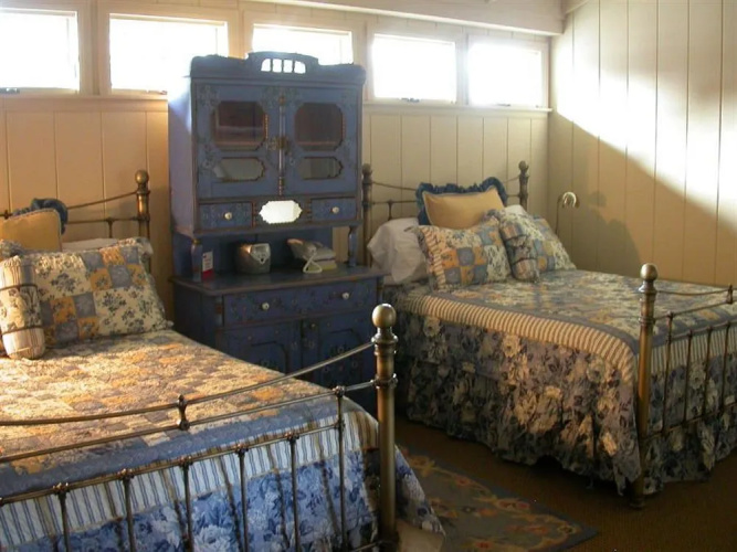 Annabelle Inn