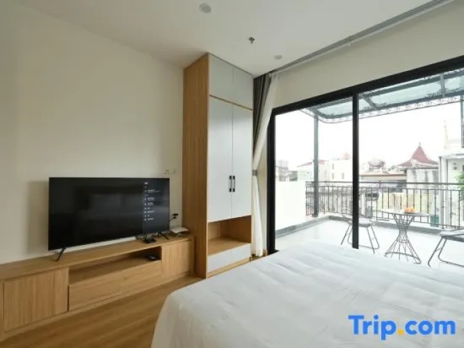 Luxury Studio