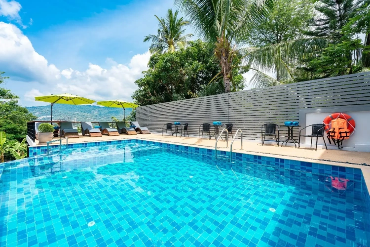2 Bedrooms Comfort Apartment with balcony and with lake view