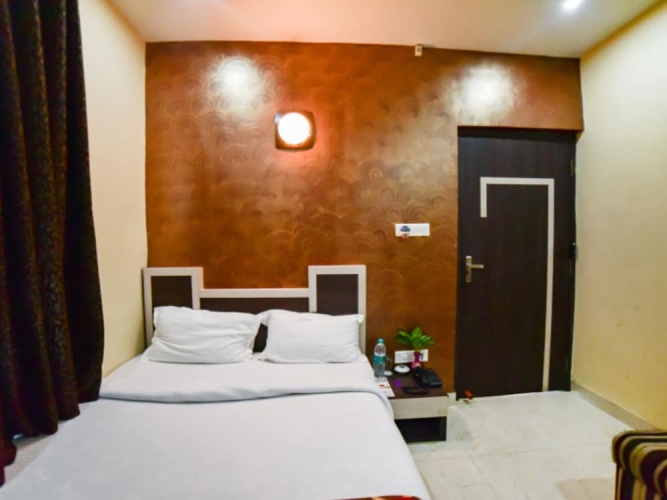 Standard Double room with city view