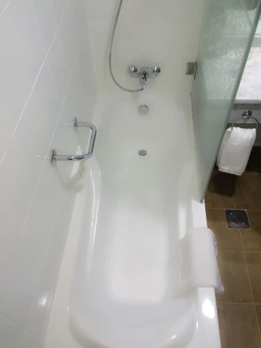 Standard Twin room with balcony