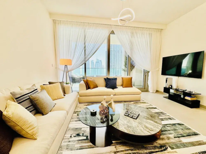 Venduras - Elegant 3BR Burj Khalifa View