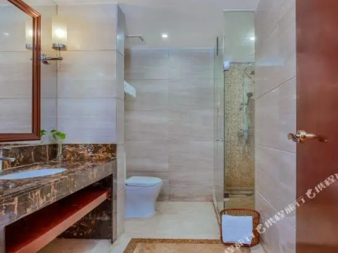 Quadruple Suite