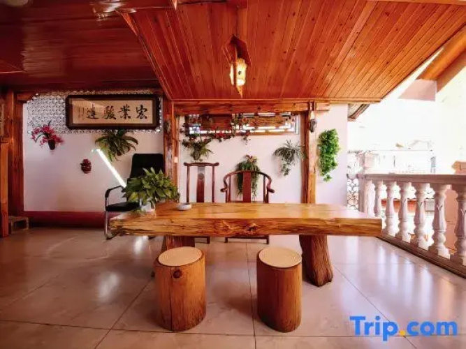 Puzhehei Small radius homestay