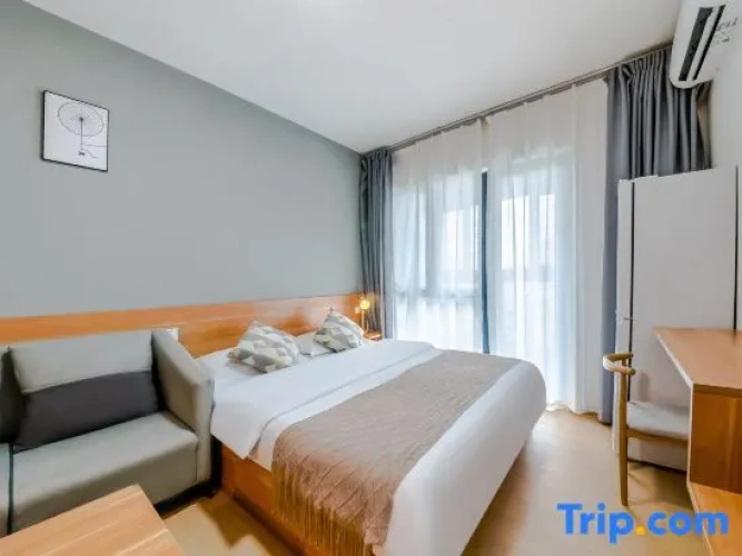 Standard Double room with balcony and with city view