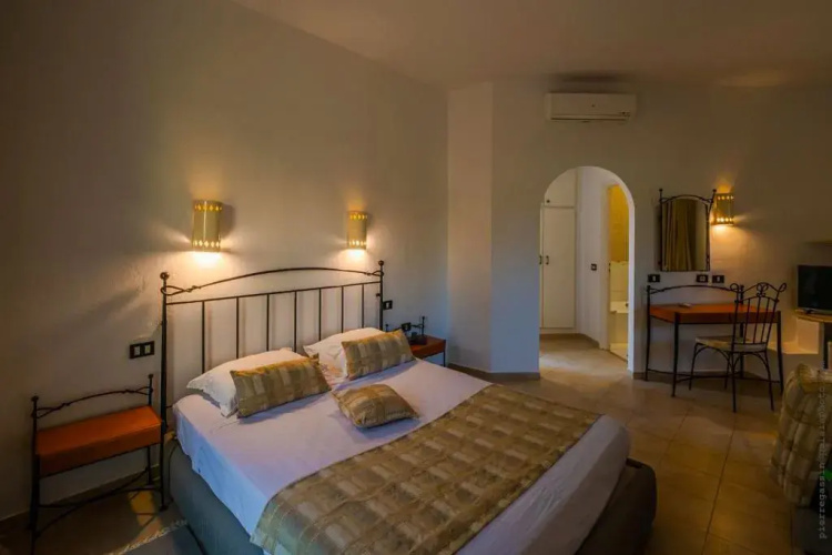 Cercina Hotel