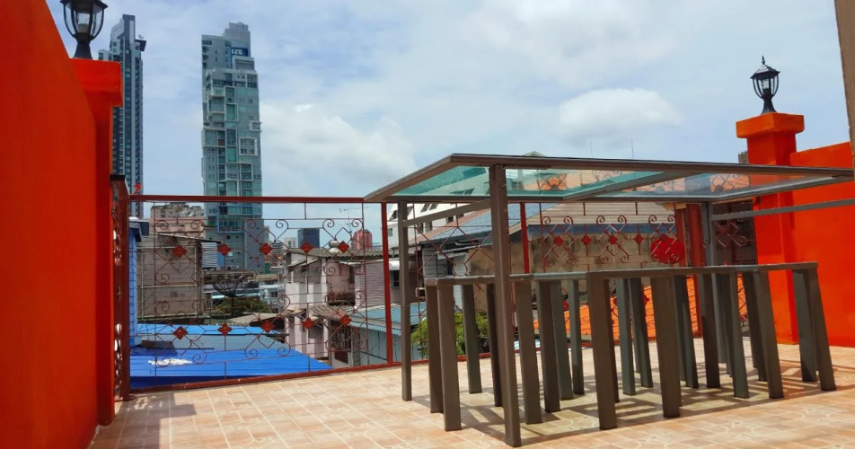 Bangkok Legend Guesthouse