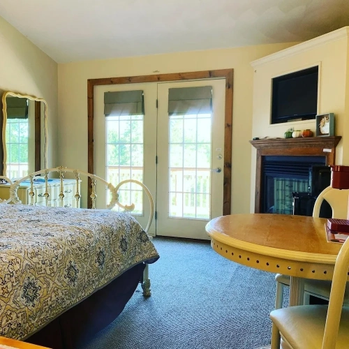 Standard Double Basement room with river view