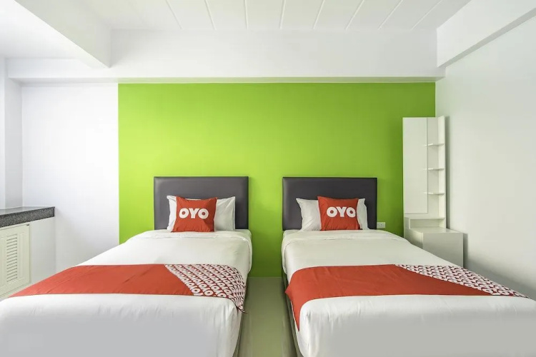 OYO 601 C W Mansion Phuket