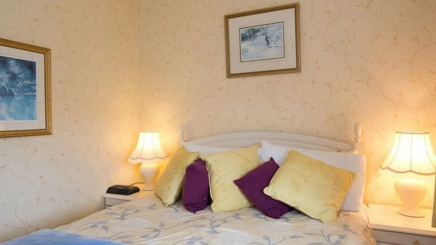 Braeside House