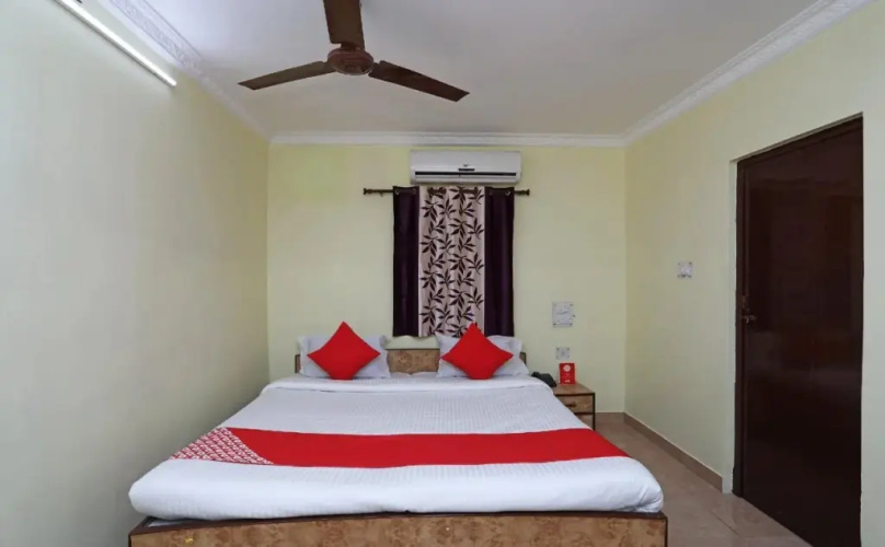 Hotel Maharaja by OYO Rooms