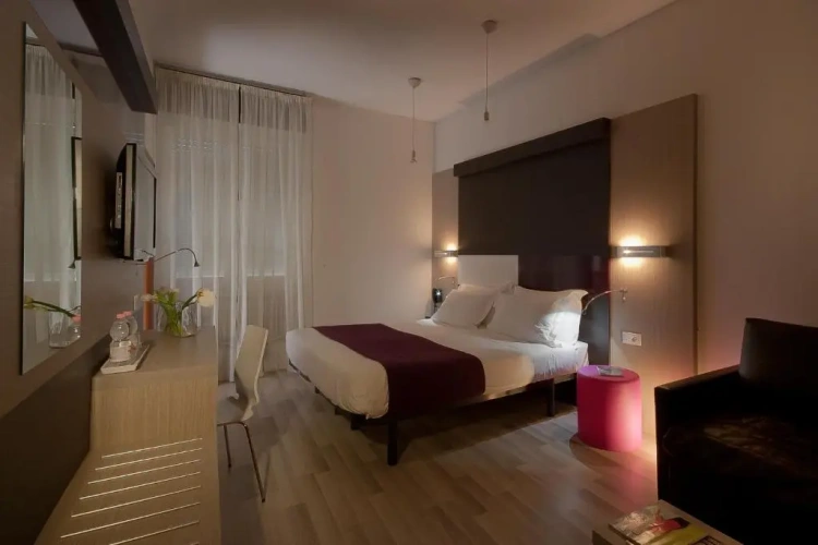 Triple room