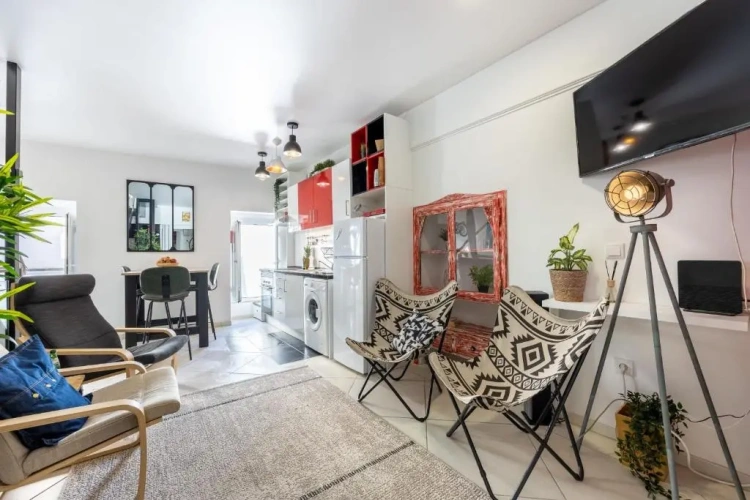 2 Bedrooms Cottage