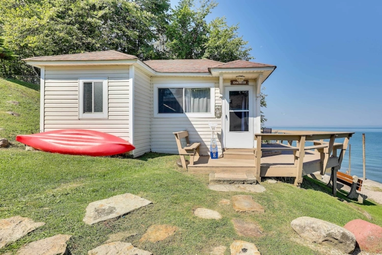 2 Bedrooms Cottage