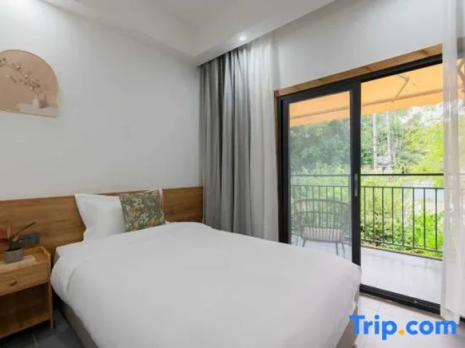 Standard Double room with balcony