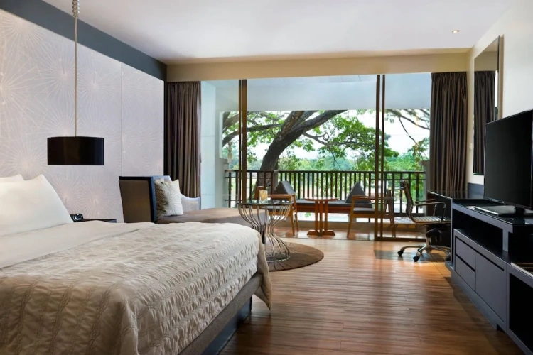 Guest Twin room with balcony and with garden view