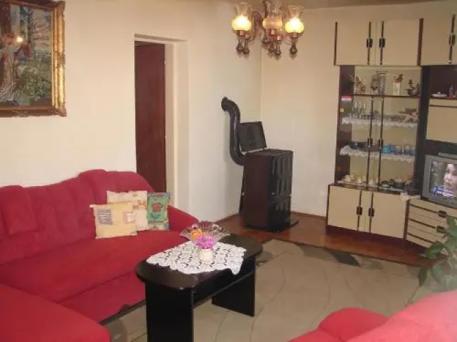 Apartment Žare