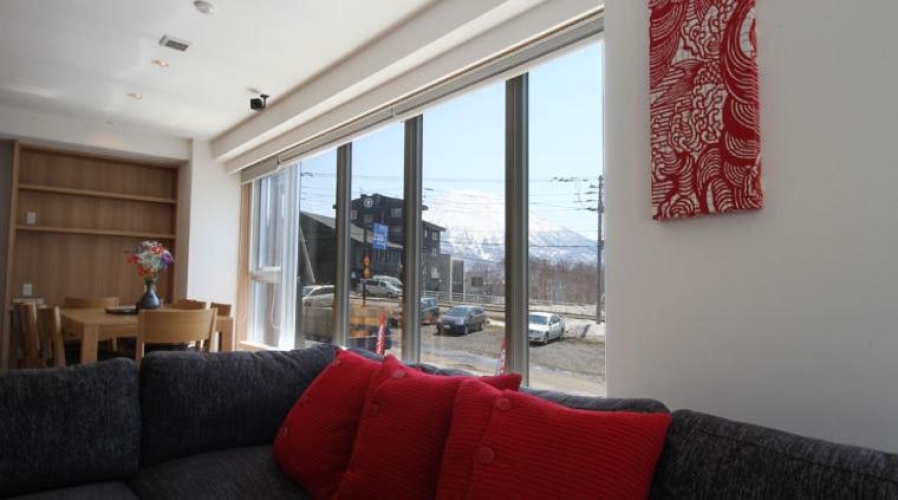 2 Bedrooms Apartment with balcony and with view