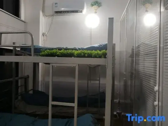 Bed in Dorm Duplex