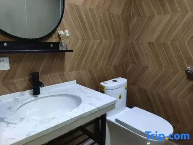 Zunyi Xingkong Theme Apartment