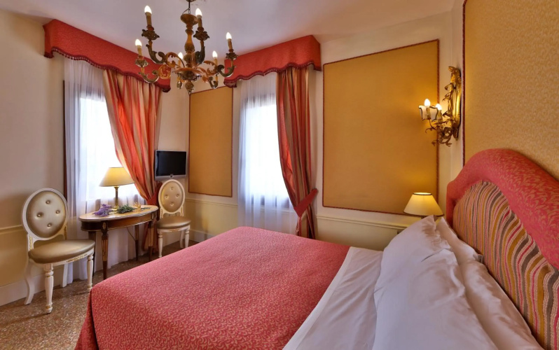 Hotel Arlecchino