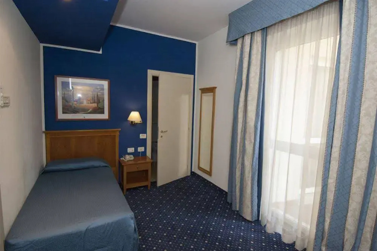Hotel Dore