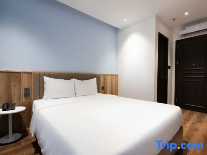 Superior Double room with city view