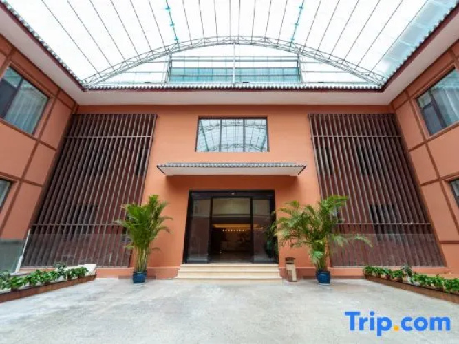 Wutaishan Yishe Hotel