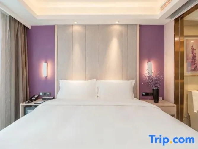 Standard Double room with view