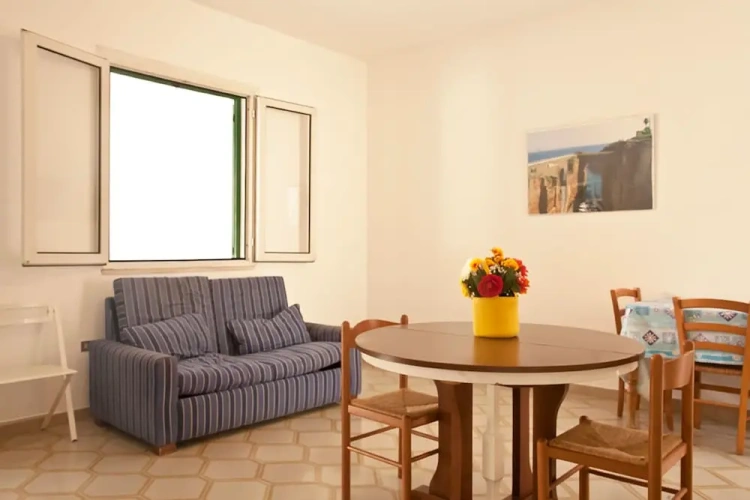 3 Bedrooms Apartment