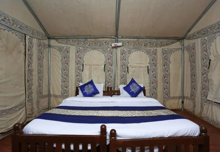 Hotel Jungle Camp