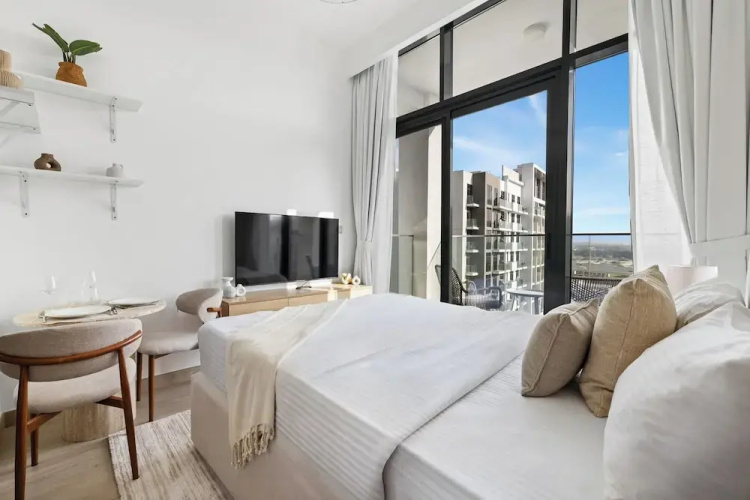 Bright Modern Studio in Meydan