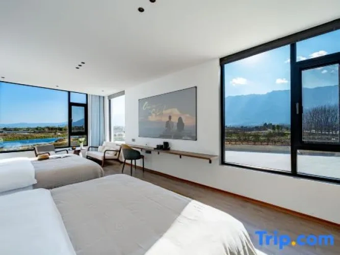 Standard Twin room with sunset view