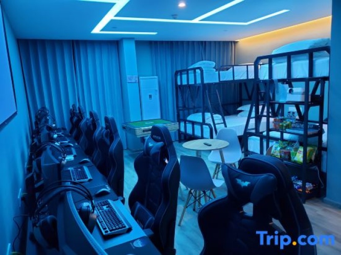 Standard Sextuple room