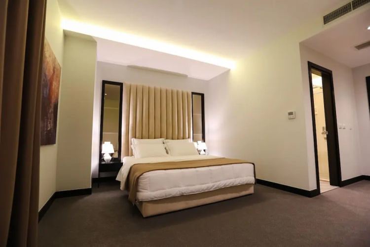 Delta Hotel