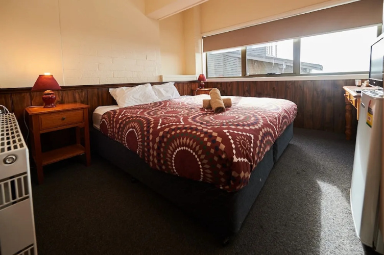 Abom Hotel